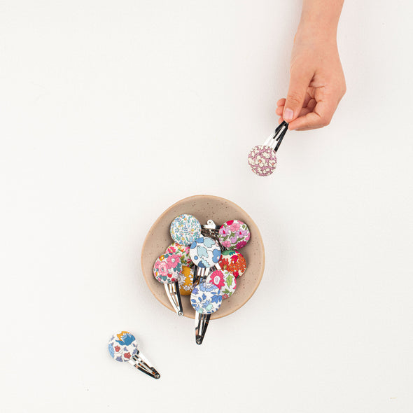 Anna's - Hair Clip -Button